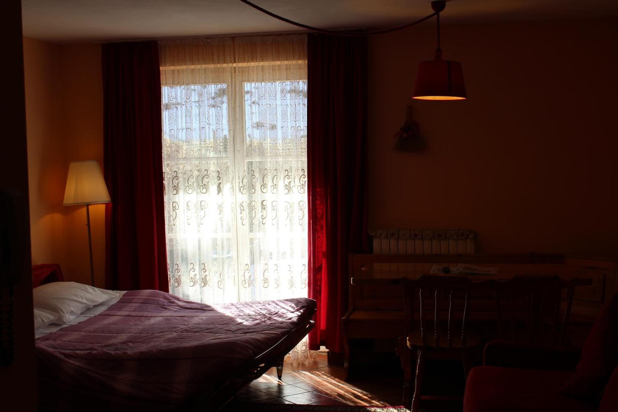 Residenze Sonnenschein Lejlighedshotel Villabassa Eksteriør billede